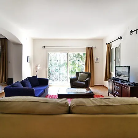 Villa Gumsal *